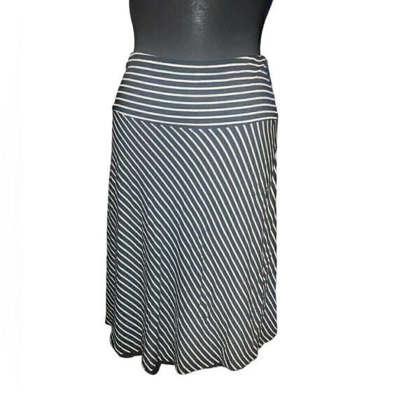 🐘H&M Navy & White Striped Skirt - Picture 1 of 2